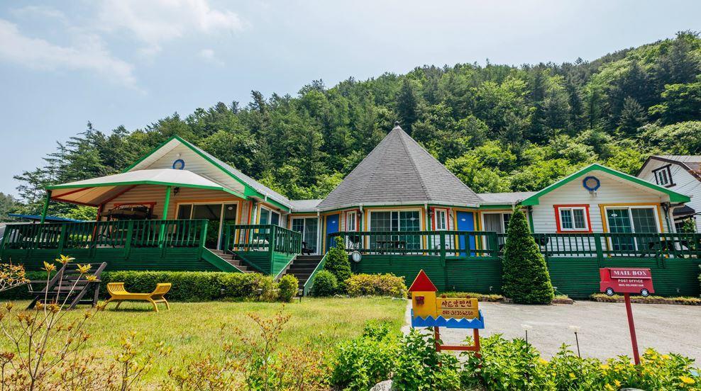 Charm Pension Капхён Экстерьер фото